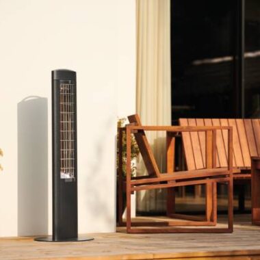 Moveable electric patio heater for outdoor use