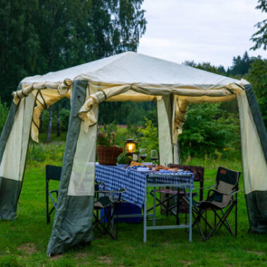 Portable folding picnic table and chairs